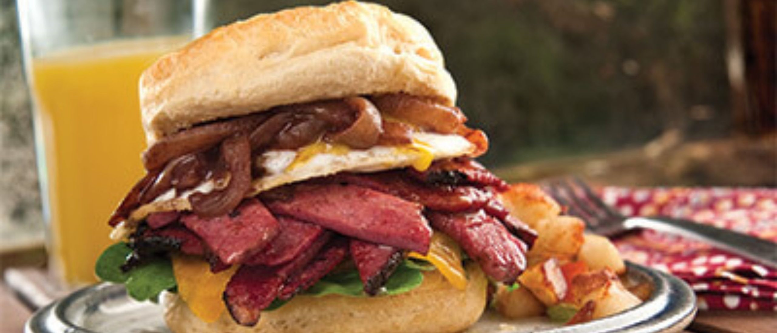 Corned Beef and Egg Biscuit Sandwiches