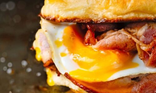 Candied Bacon and Egg Breakfast Sliders